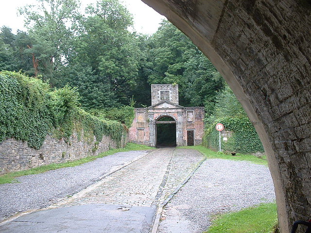 ROAD PAST VILLERS ABBEY